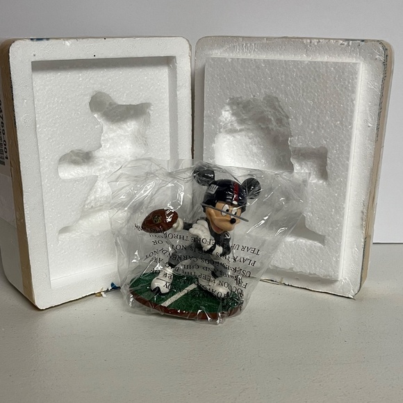 Hamilton Collection New York Giants Mickey Mouse Figure Collectible Rare New - Picture 6 of 11